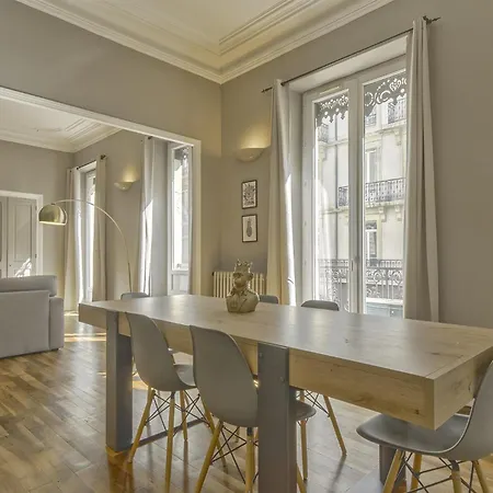 Le Vauban T3 Hyper Centre Apartment *