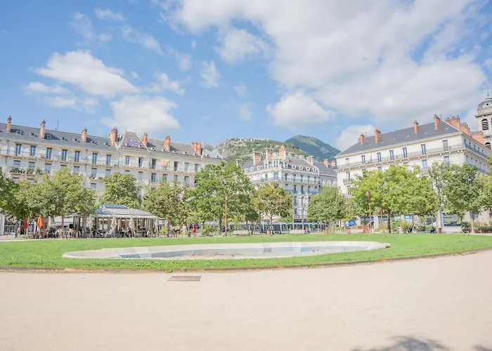 Le Vauban T3 Hyper Centre Daire *